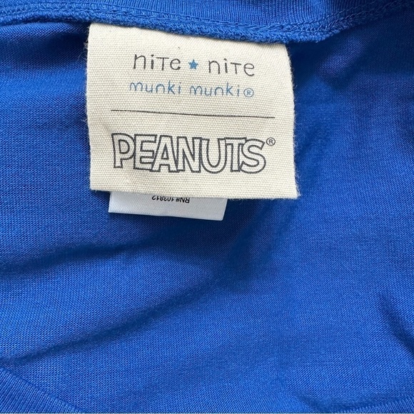 NEW WITH TAGS Peanuts Snoopy Long Sleeve Pajama Top Blue Size Medium - Picture 3 of 5